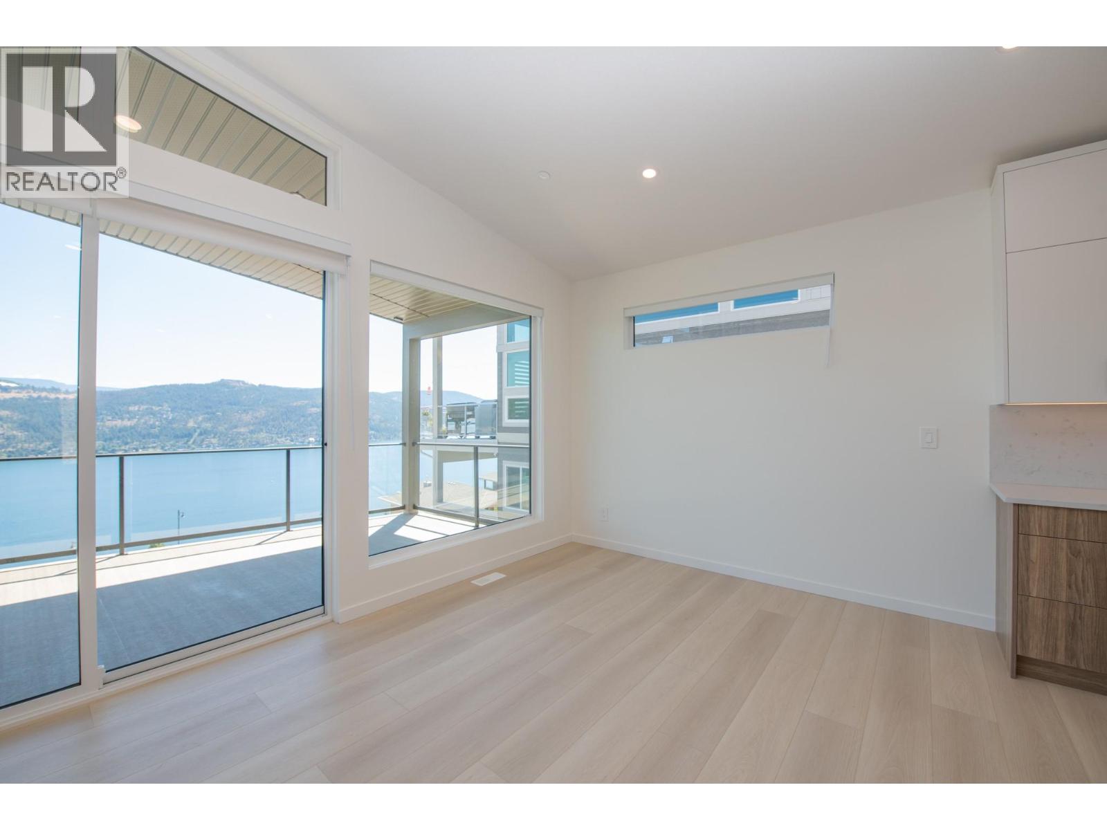 8820 Oxford Road, Vernon, British Columbia  V1H 2K8 - Photo 21 - 10367313