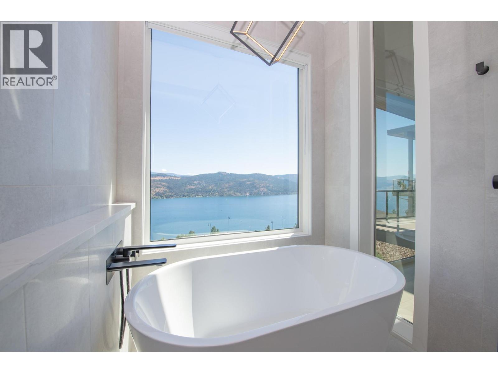 8820 Oxford Road, Vernon, British Columbia  V1H 2K8 - Photo 46 - 10367313