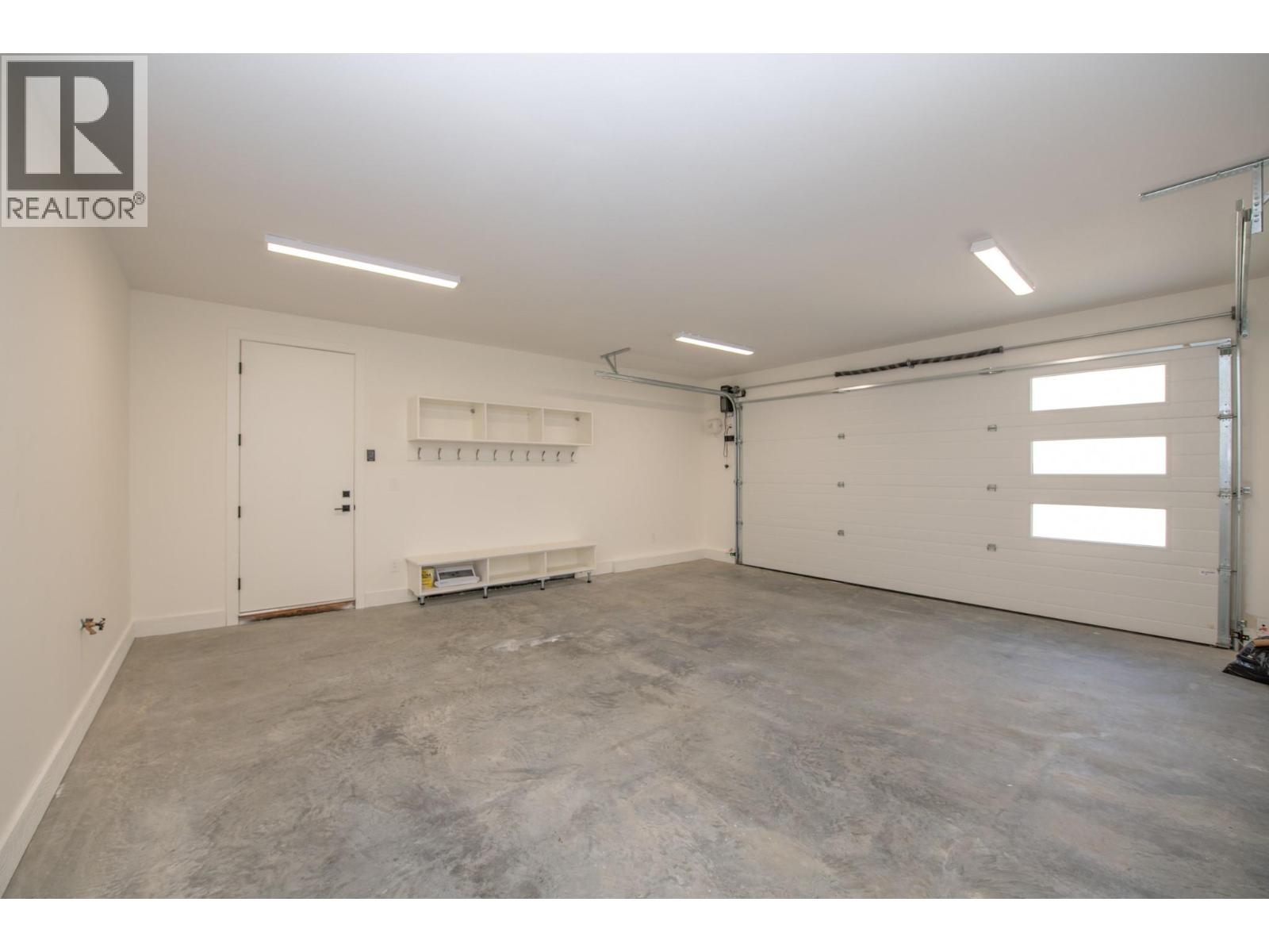 8820 Oxford Road, Vernon, British Columbia  V1H 2K8 - Photo 47 - 10367313