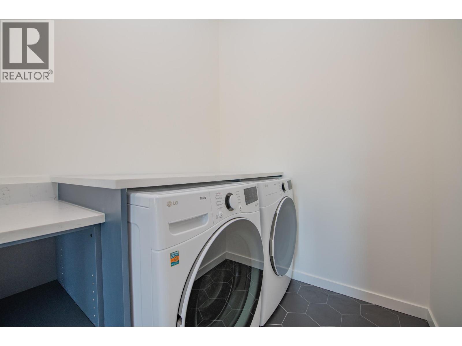 8820 Oxford Road, Vernon, British Columbia  V1H 2K8 - Photo 51 - 10367313