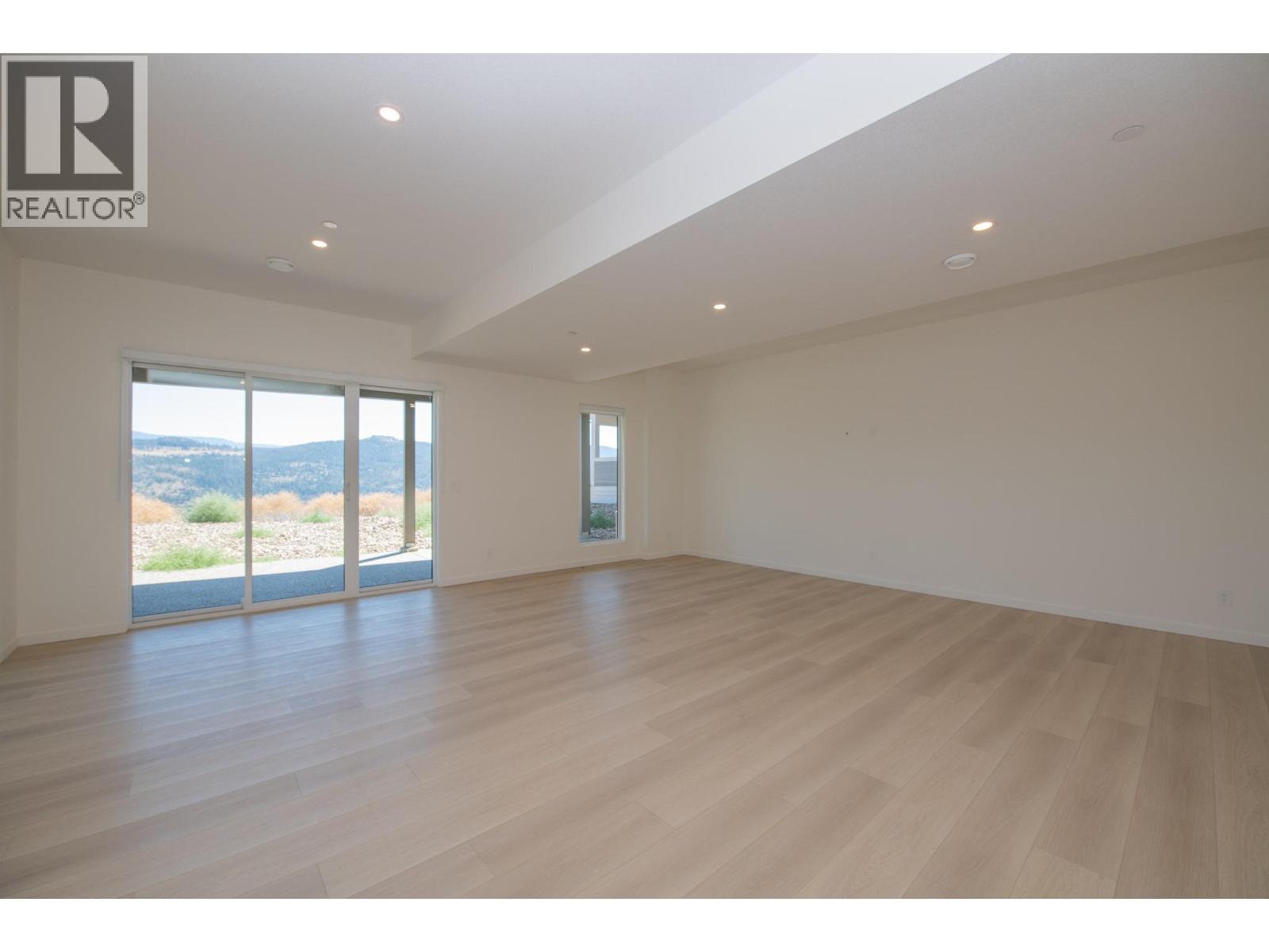 8820 Oxford Road, Vernon, British Columbia  V1H 2K8 - Photo 59 - 10367313