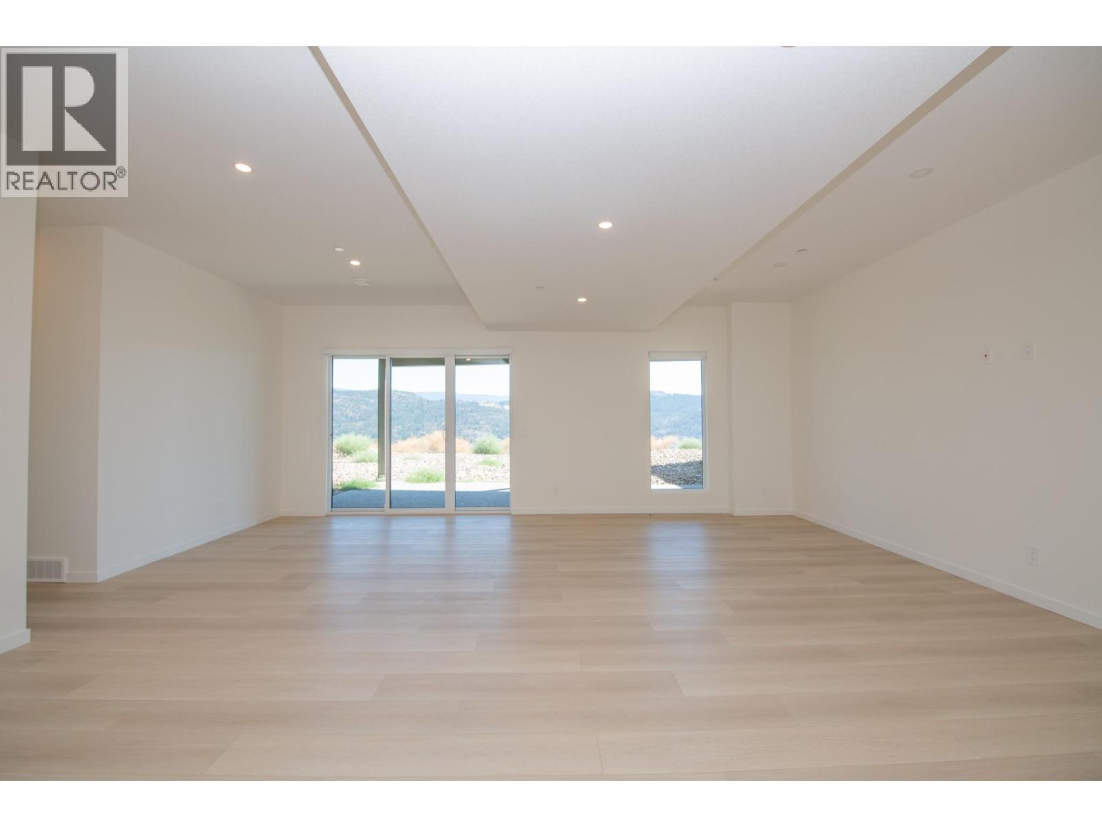 8820 Oxford Road, Vernon, British Columbia  V1H 2K8 - Photo 60 - 10367313