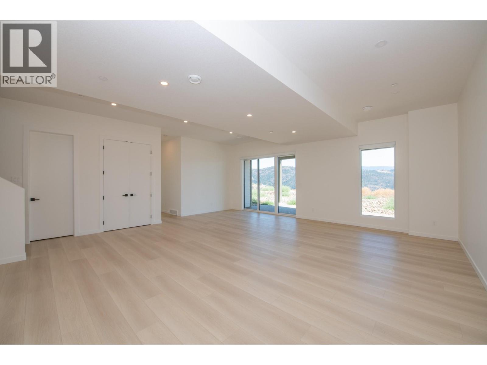 8820 Oxford Road, Vernon, British Columbia  V1H 2K8 - Photo 61 - 10367313