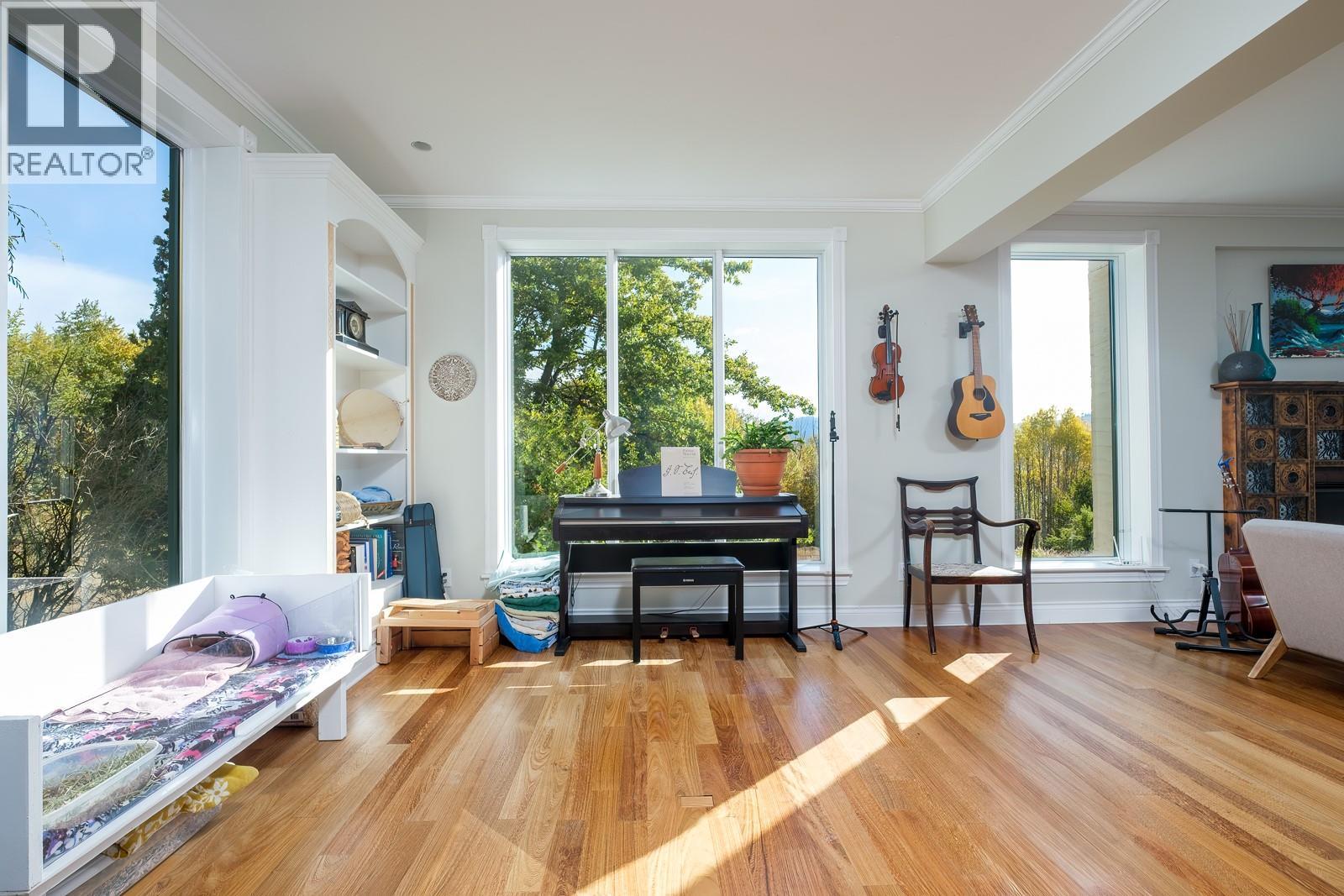 2302 Happy Valley Road, Rossland, British Columbia  V0G 1Y0 - Photo 15 - 10366069