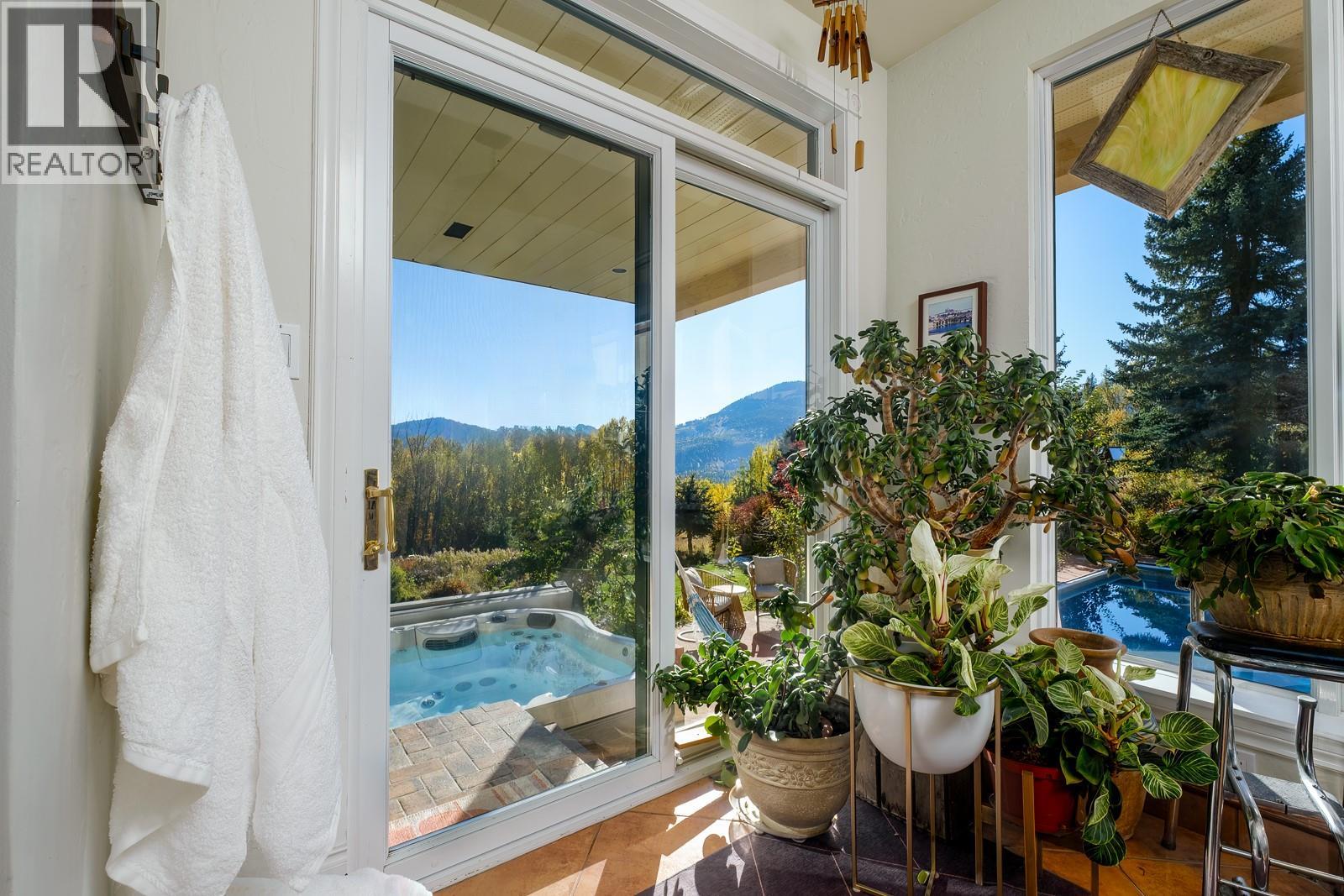 2302 Happy Valley Road, Rossland, British Columbia  V0G 1Y0 - Photo 21 - 10366069