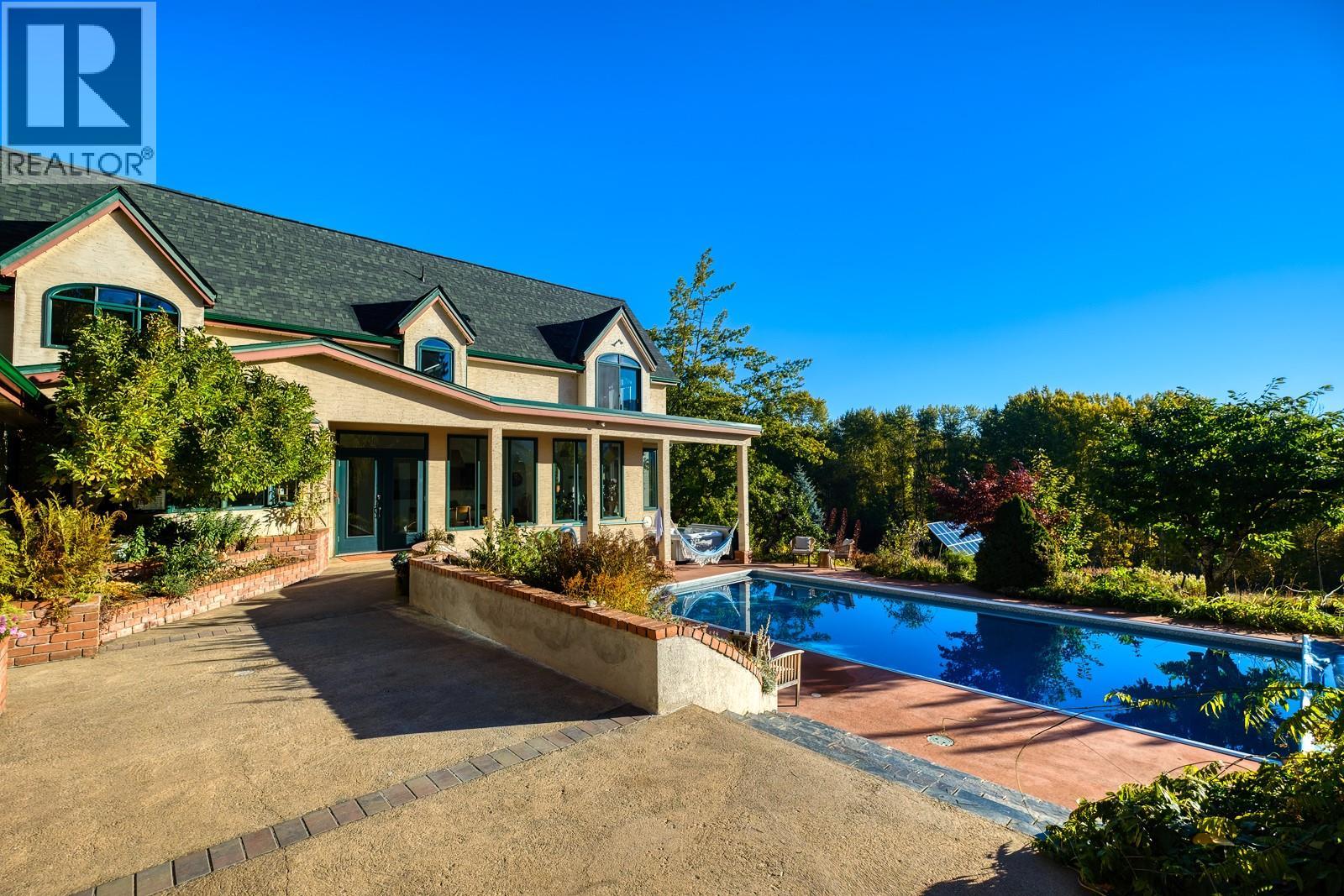 2302 Happy Valley Road, Rossland, British Columbia  V0G 1Y0 - Photo 7 - 10366069