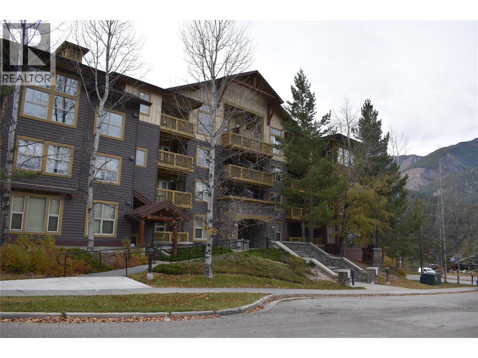 2070 Summit Drive Drive Unit# 306, Panorama, British Columbia  V0A 1T0 - Photo 30 - 10366614