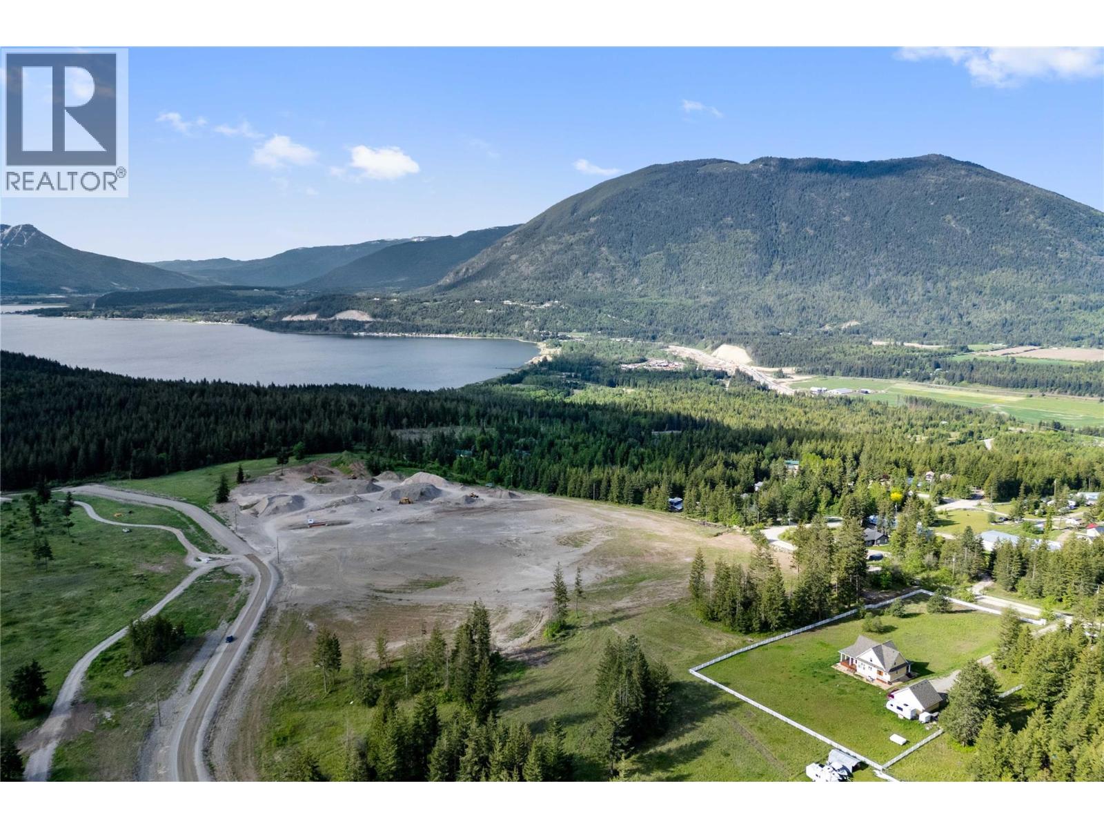 3438 Roberge Road, Tappen, British Columbia  V0E 2X2 - Photo 9 - 10367256