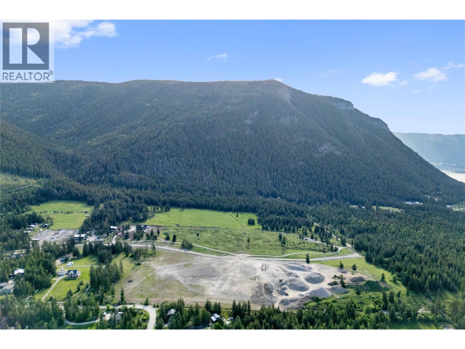 3682 Ford Road, Tappen, British Columbia  V0E 2X2 - Photo 4 - 10367144