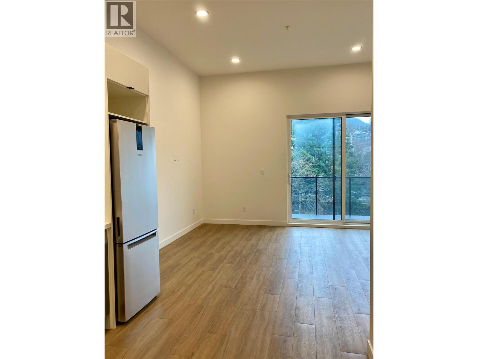 514 Victoria Street Unit# 506, Nelson, British Columbia  V1L 4K8 - Photo 5 - 10367370