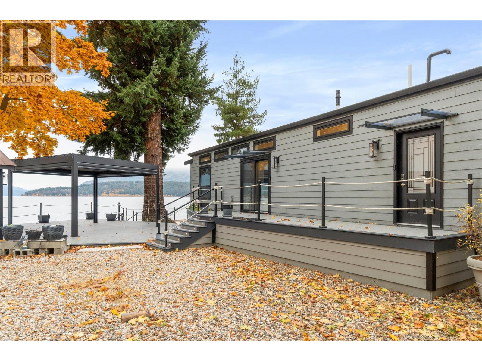 5368 Pierres Point Road Nw, Salmon Arm, British Columbia  V1E 4M2 - Photo 11 - 10367350