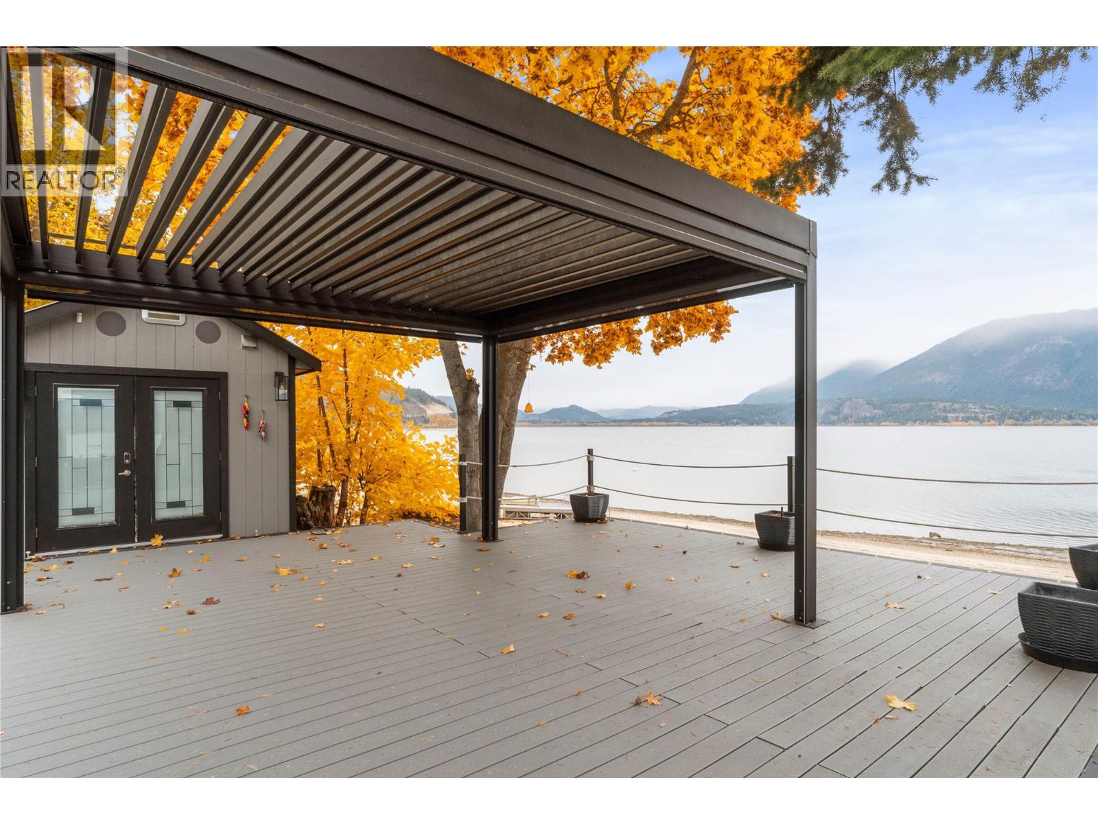 5368 Pierres Point Road Nw, Salmon Arm, British Columbia  V1E 4M2 - Photo 12 - 10367350