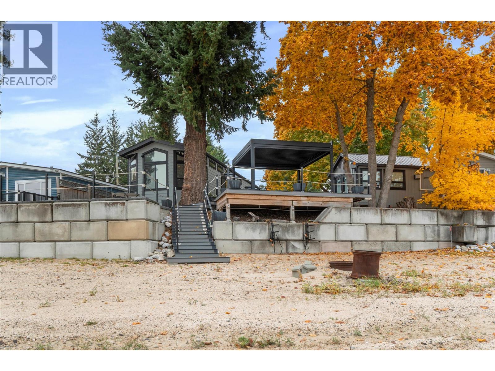 5368 Pierres Point Road Nw, Salmon Arm, British Columbia  V1E 4M2 - Photo 17 - 10367350