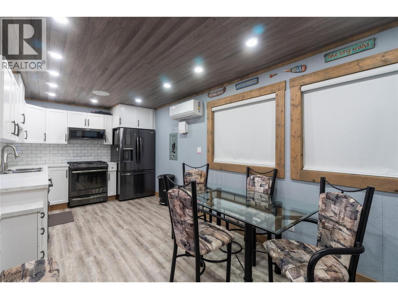 5368 Pierres Point Road Nw, Salmon Arm, British Columbia  V1E 4M2 - Photo 20 - 10367350