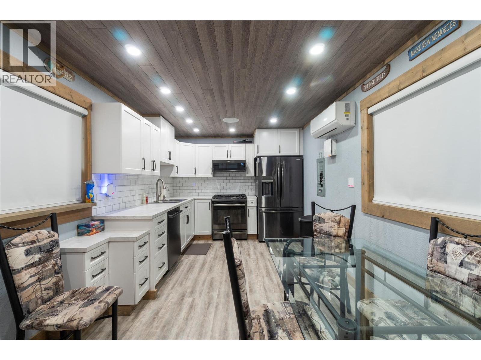 5368 Pierres Point Road Nw, Salmon Arm, British Columbia  V1E 4M2 - Photo 21 - 10367350