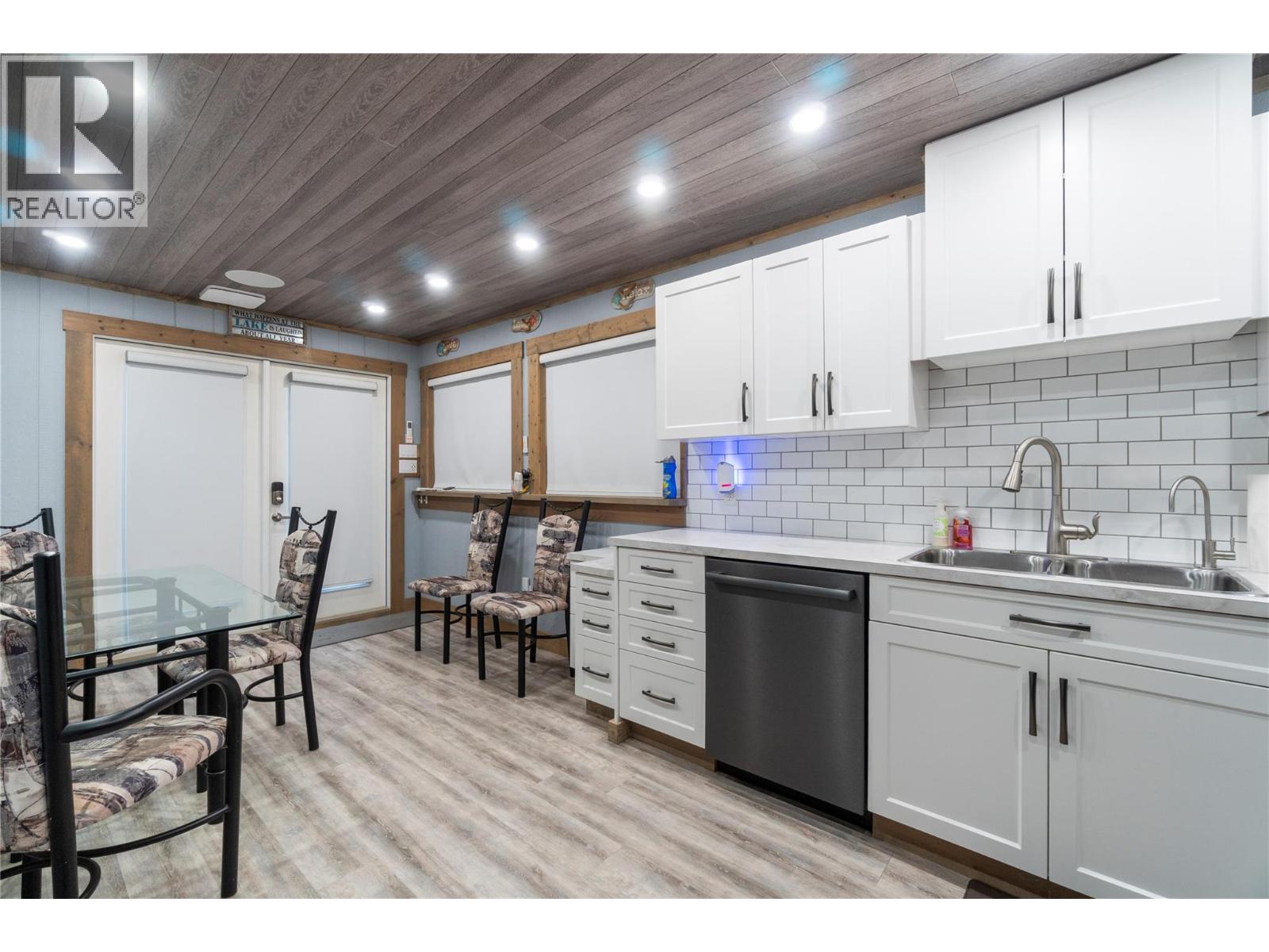 5368 Pierres Point Road Nw, Salmon Arm, British Columbia  V1E 4M2 - Photo 23 - 10367350