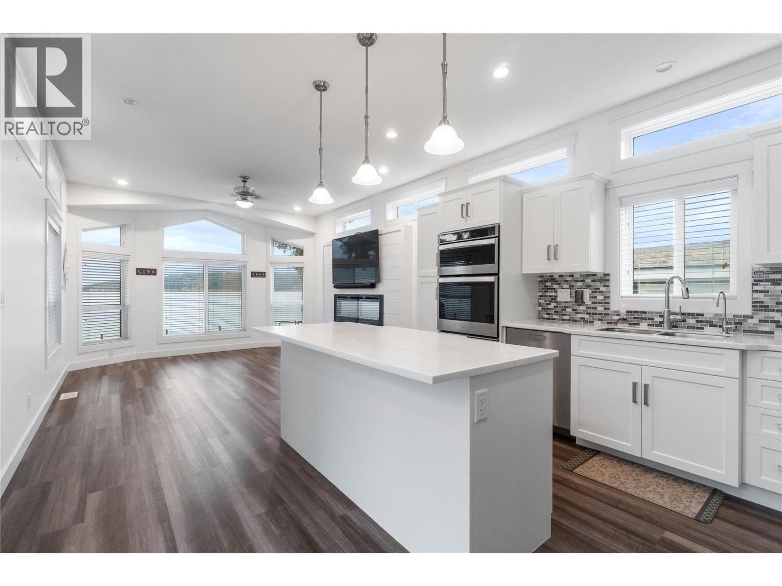 5368 Pierres Point Road Nw, Salmon Arm, British Columbia  V1E 4M2 - Photo 25 - 10367350