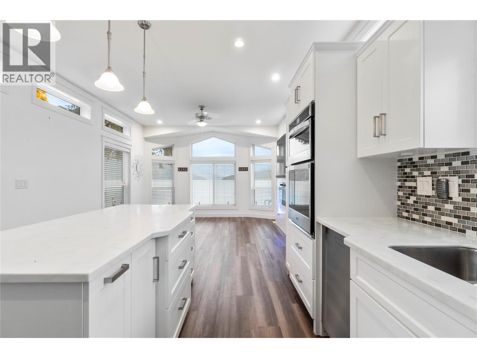 5368 Pierres Point Road Nw, Salmon Arm, British Columbia  V1E 4M2 - Photo 28 - 10367350