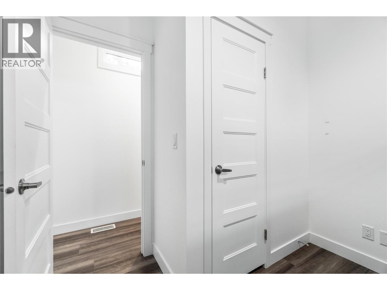 5368 Pierres Point Road Nw, Salmon Arm, British Columbia  V1E 4M2 - Photo 36 - 10367350