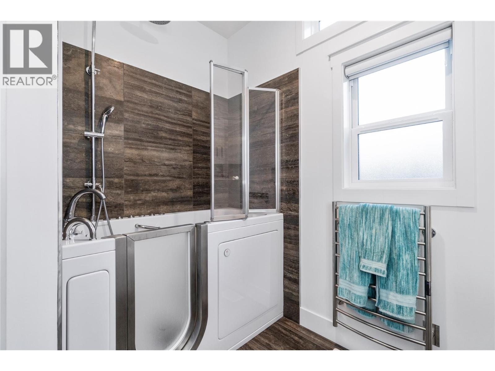 5368 Pierres Point Road Nw, Salmon Arm, British Columbia  V1E 4M2 - Photo 39 - 10367350