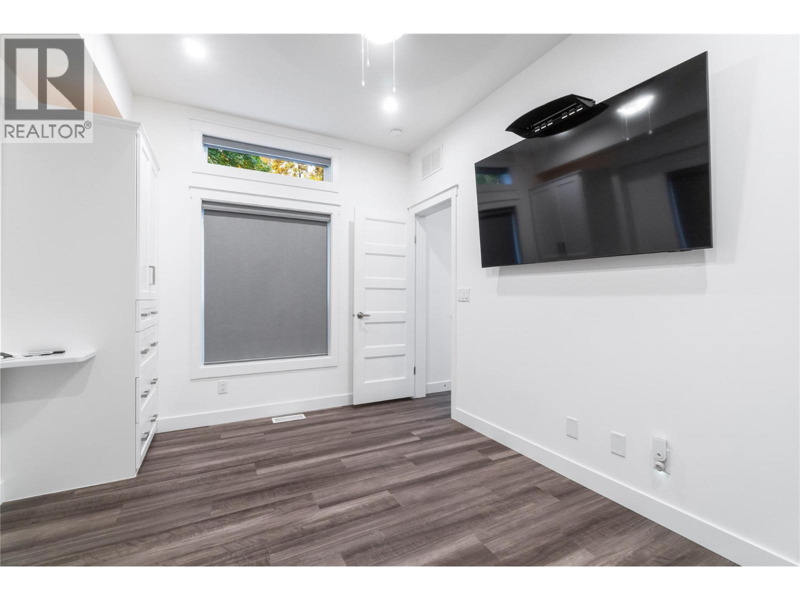 5368 Pierres Point Road Nw, Salmon Arm, British Columbia  V1E 4M2 - Photo 43 - 10367350