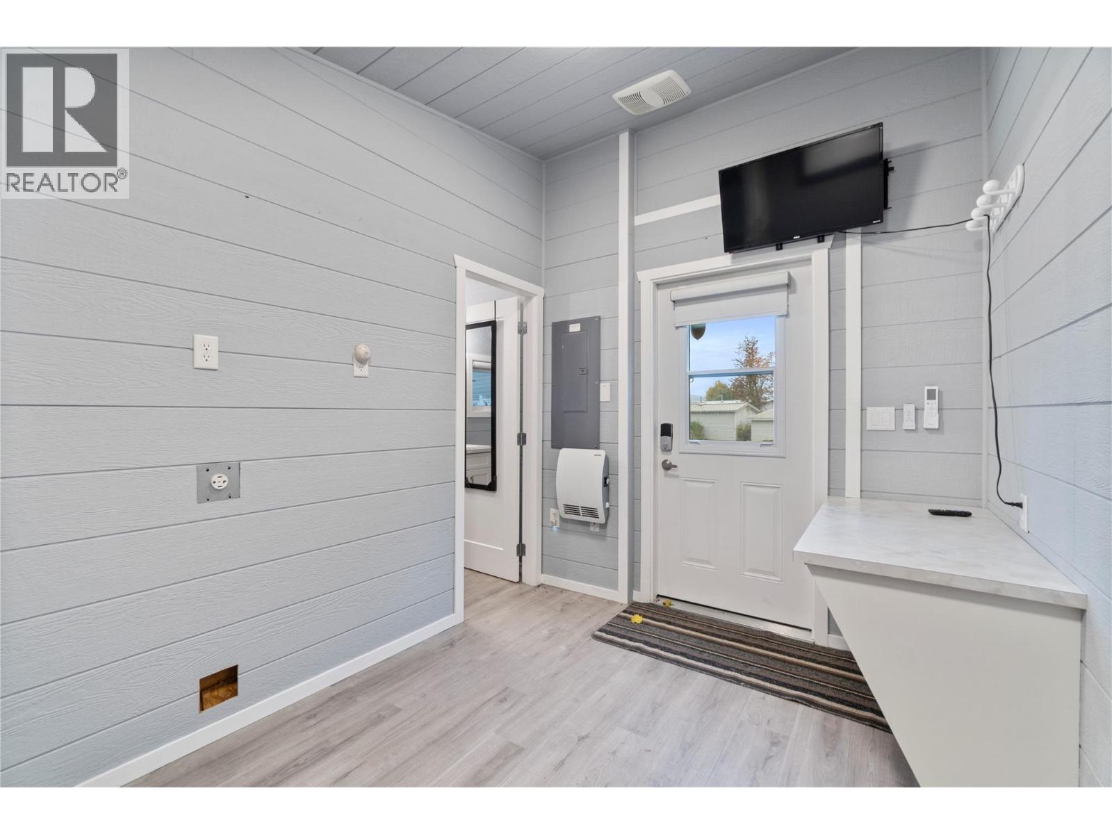 5368 Pierres Point Road Nw, Salmon Arm, British Columbia  V1E 4M2 - Photo 45 - 10367350