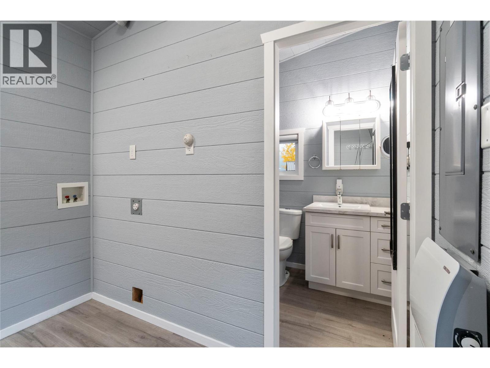 5368 Pierres Point Road Nw, Salmon Arm, British Columbia  V1E 4M2 - Photo 47 - 10367350