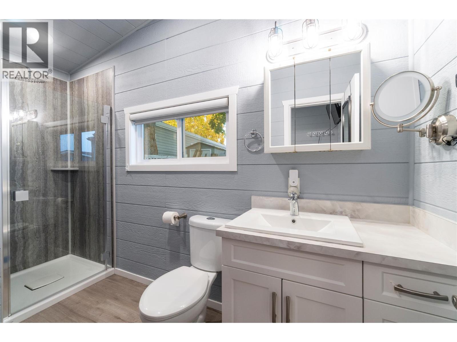 5368 Pierres Point Road Nw, Salmon Arm, British Columbia  V1E 4M2 - Photo 48 - 10367350