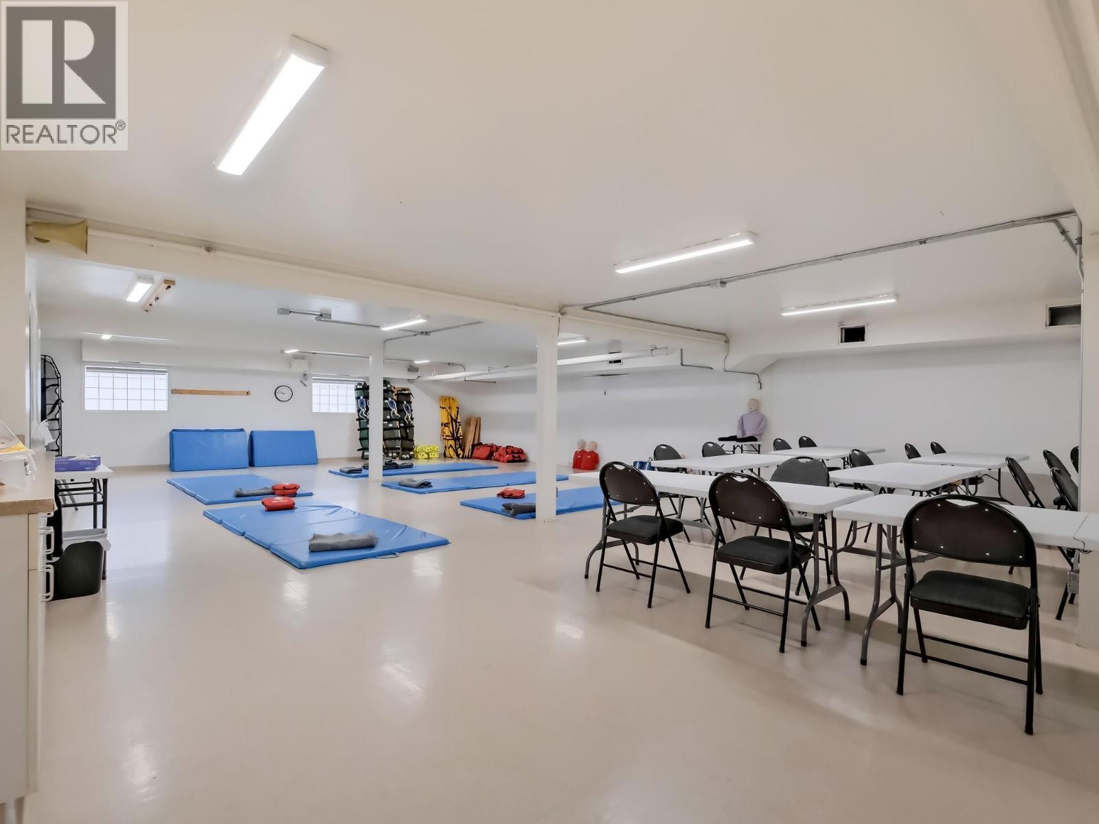 260 Okanagan Avenue E, Penticton, British Columbia  V2A 3J7 - Photo 11 - 10367383