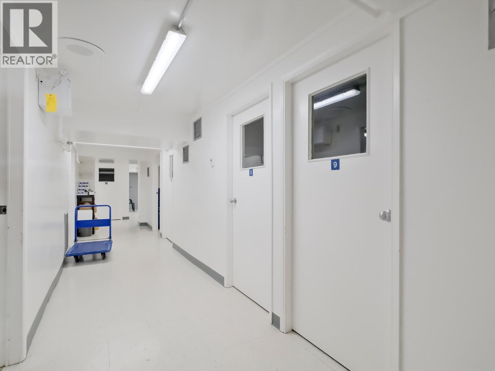 260 Okanagan Avenue E, Penticton, British Columbia  V2A 3J7 - Photo 16 - 10367383