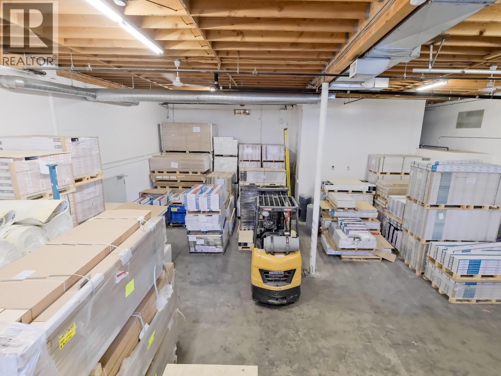 260 Okanagan Avenue E, Penticton, British Columbia  V2A 3J7 - Photo 19 - 10367383