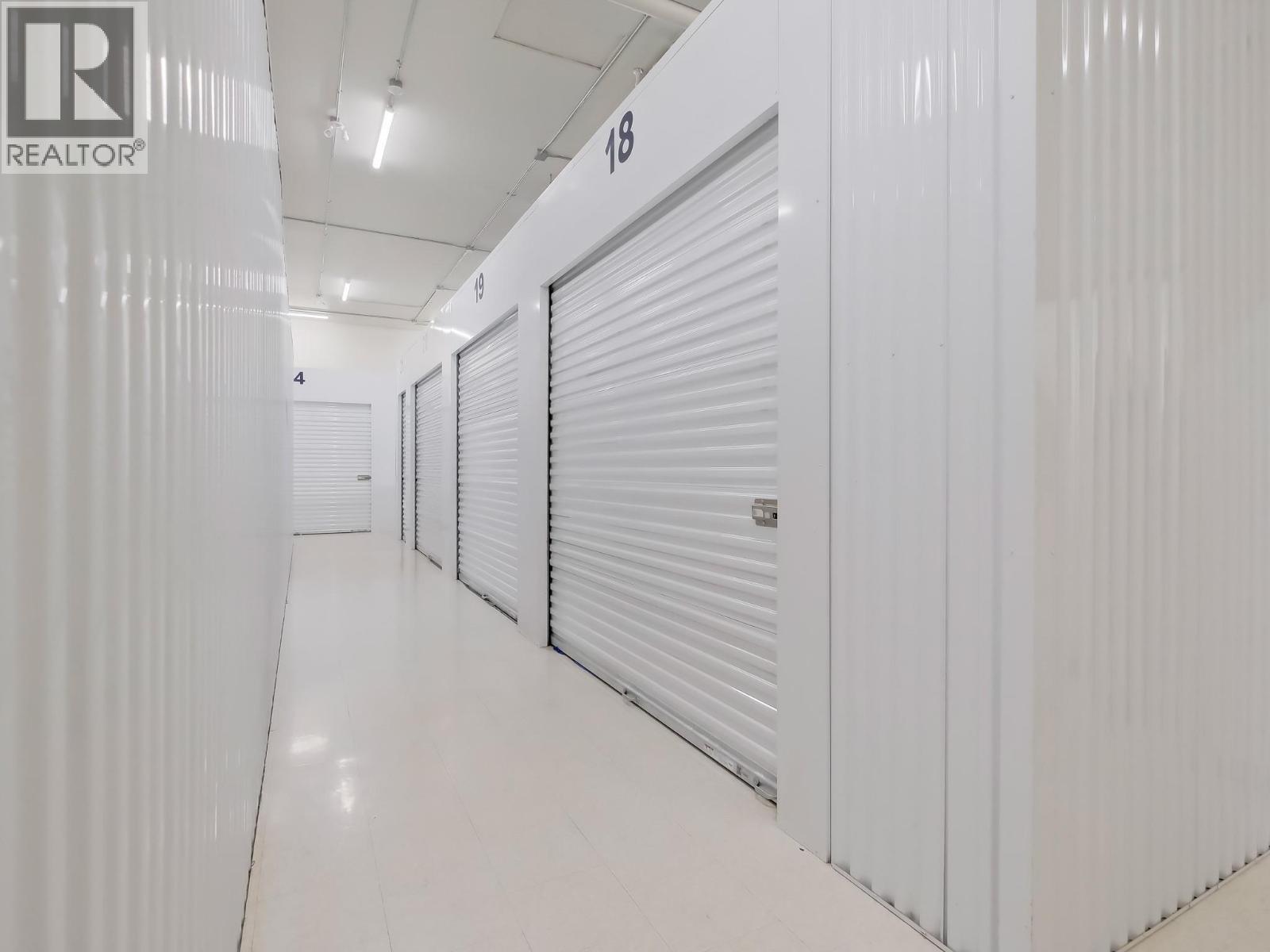 260 Okanagan Avenue E, Penticton, British Columbia  V2A 3J7 - Photo 21 - 10367383