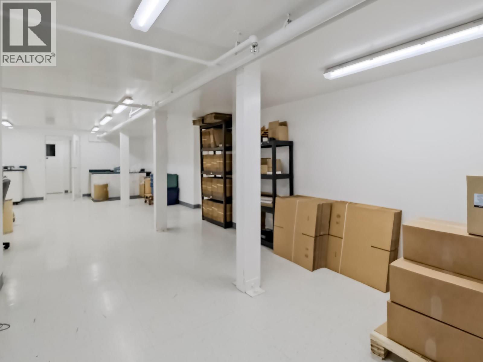 260 Okanagan Avenue E, Penticton, British Columbia  V2A 3J7 - Photo 23 - 10367383