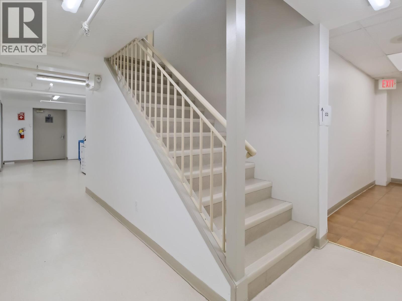 260 Okanagan Avenue E, Penticton, British Columbia  V2A 3J7 - Photo 8 - 10367383