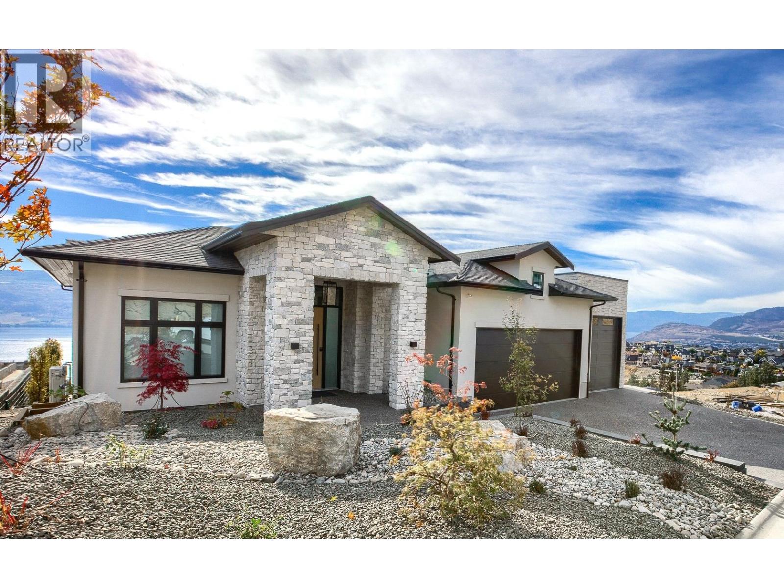 1403 Vineyard Drive, West Kelowna, British Columbia  V4T 3H9 - Photo 2 - 10366221