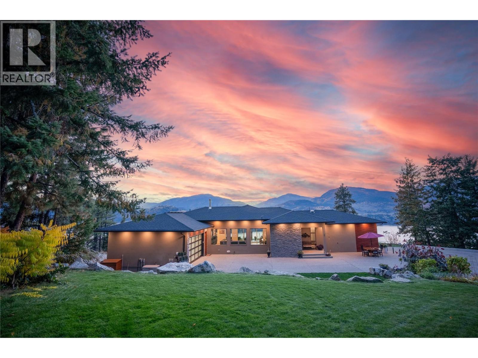 133 Christie Mtn Lane, Okanagan Falls, British Columbia  V0H 1R3 - Photo 1 - 10365489