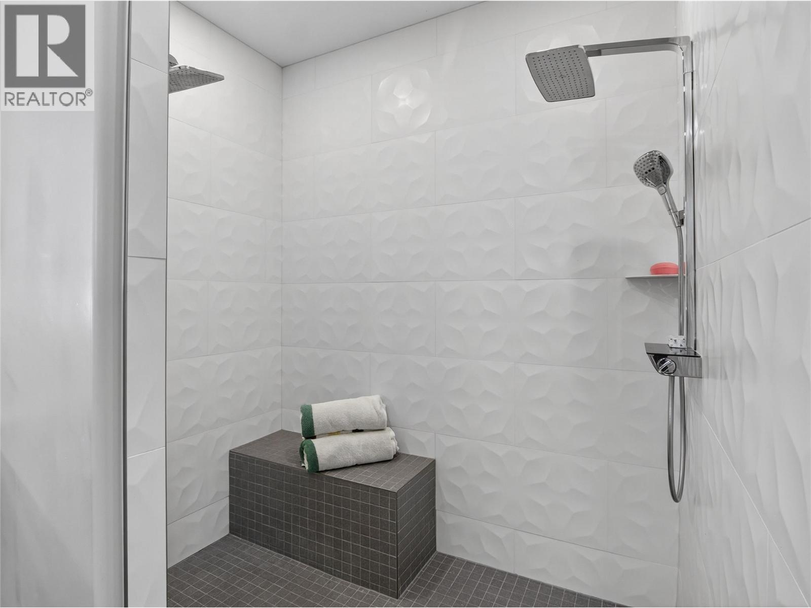 133 Christie Mtn Lane, Okanagan Falls, British Columbia  V0H 1R3 - Photo 34 - 10365489