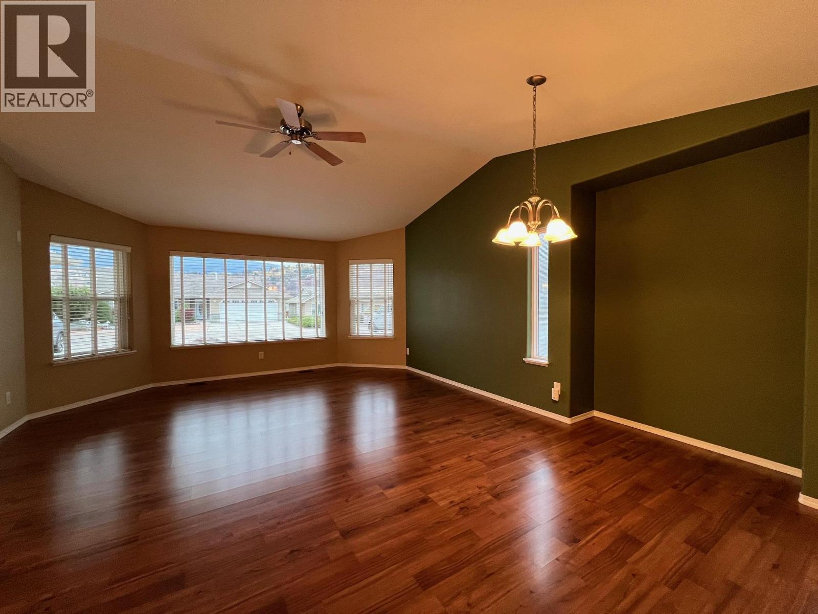 430 4 Street, Vernon, British Columbia  V1H 1Z1 - Photo 3 - 10366787