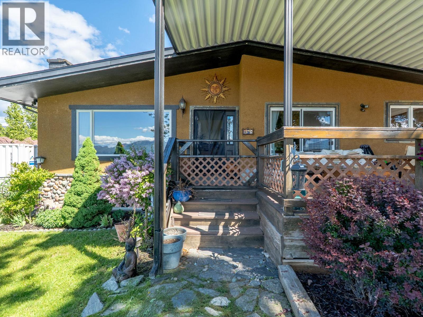 858 Douglas Road, West Kelowna, British Columbia  V1Z 1N8 - Photo 2 - 10367377
