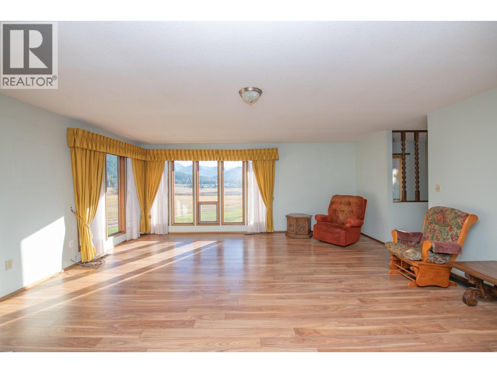 2471 6 Highway, Lumby, British Columbia  V0E 2G1 - Photo 25 - 10367352