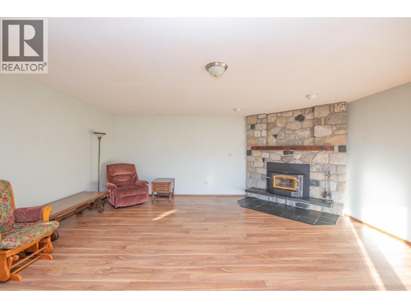 2471 6 Highway, Lumby, British Columbia  V0E 2G1 - Photo 27 - 10367352