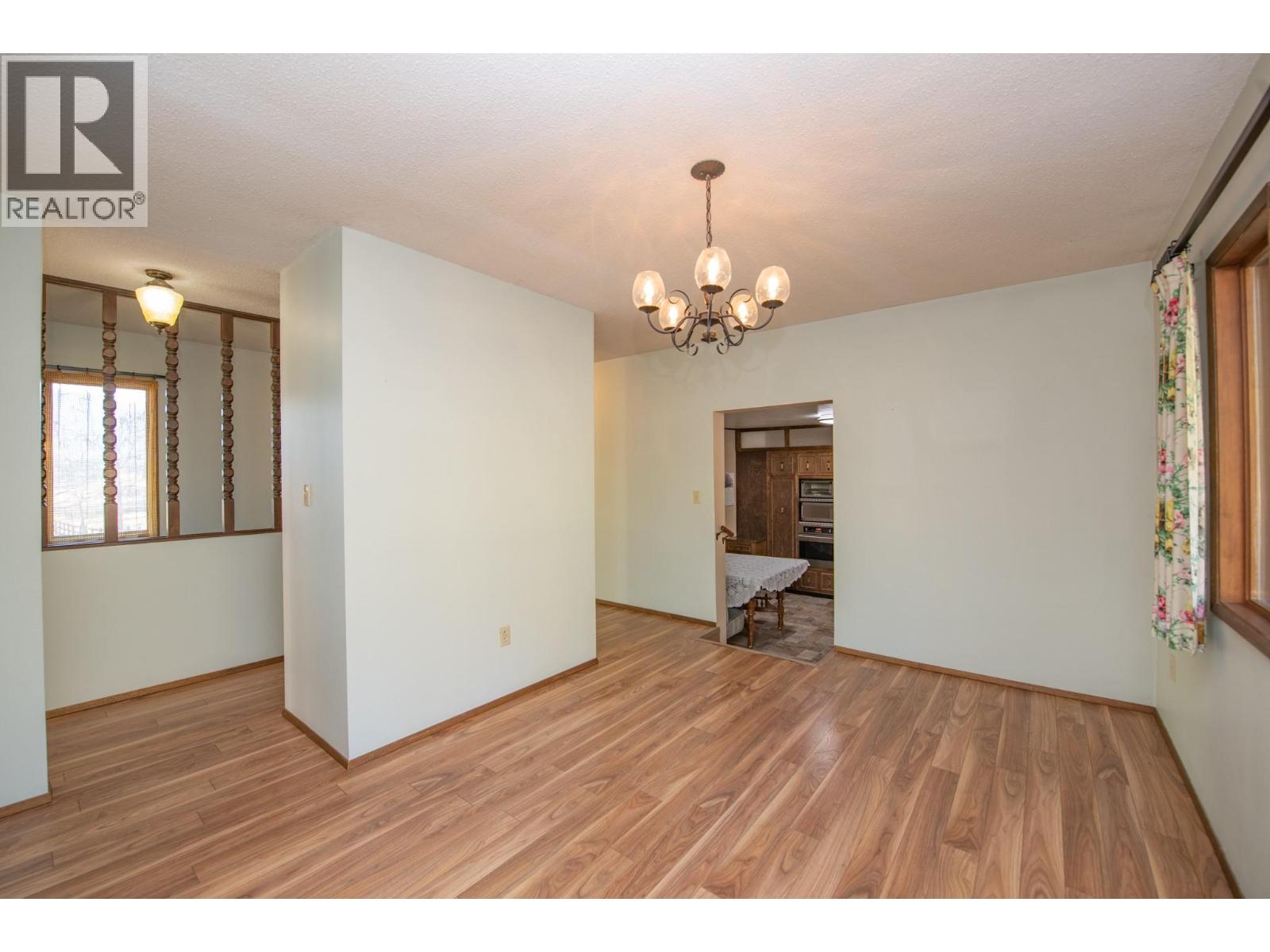 2471 6 Highway, Lumby, British Columbia  V0E 2G1 - Photo 31 - 10367352