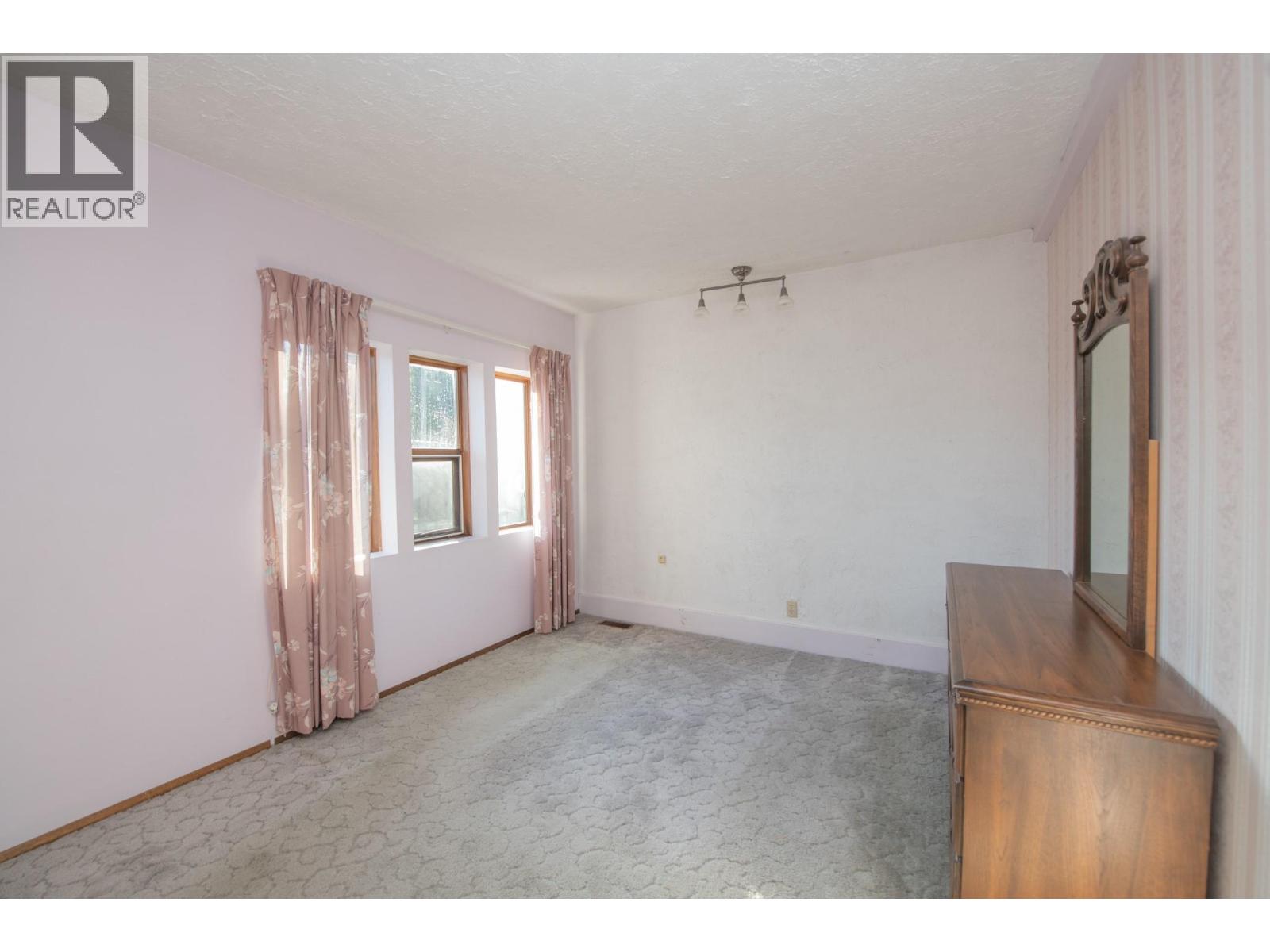 2471 6 Highway, Lumby, British Columbia  V0E 2G1 - Photo 32 - 10367352