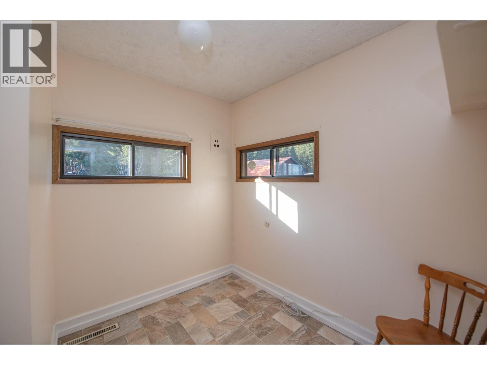 2471 6 Highway, Lumby, British Columbia  V0E 2G1 - Photo 38 - 10367352