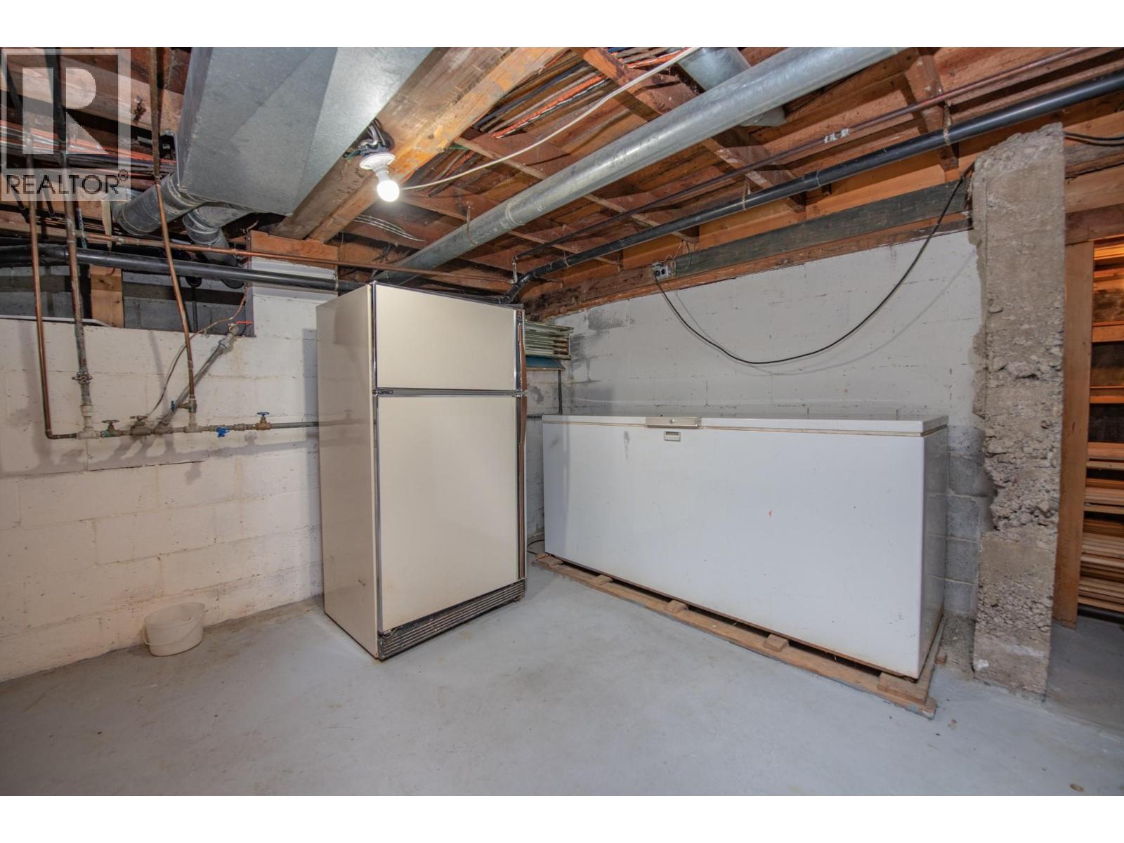 2471 6 Highway, Lumby, British Columbia  V0E 2G1 - Photo 47 - 10367352