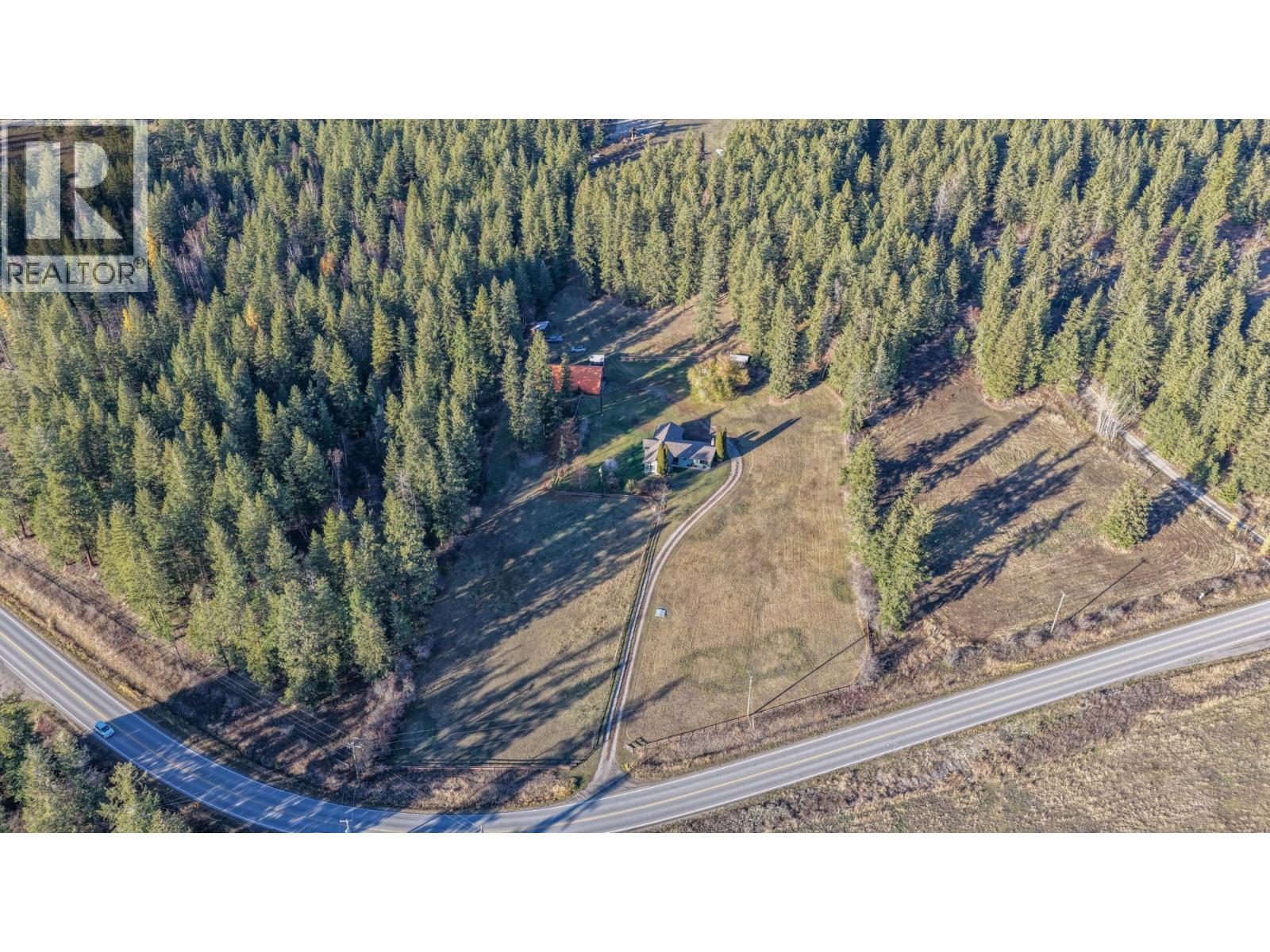 2471 6 Highway, Lumby, British Columbia  V0E 2G1 - Photo 54 - 10367352