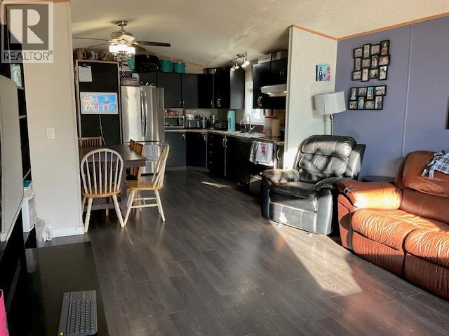 2011 Highway 3 Unit# 3, Hosmer, British Columbia  V0B 1M5 - Photo 6 - 10367195