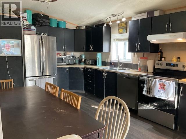 2011 Highway 3 Unit# 3, Hosmer, British Columbia  V0B 1M5 - Photo 9 - 10367195