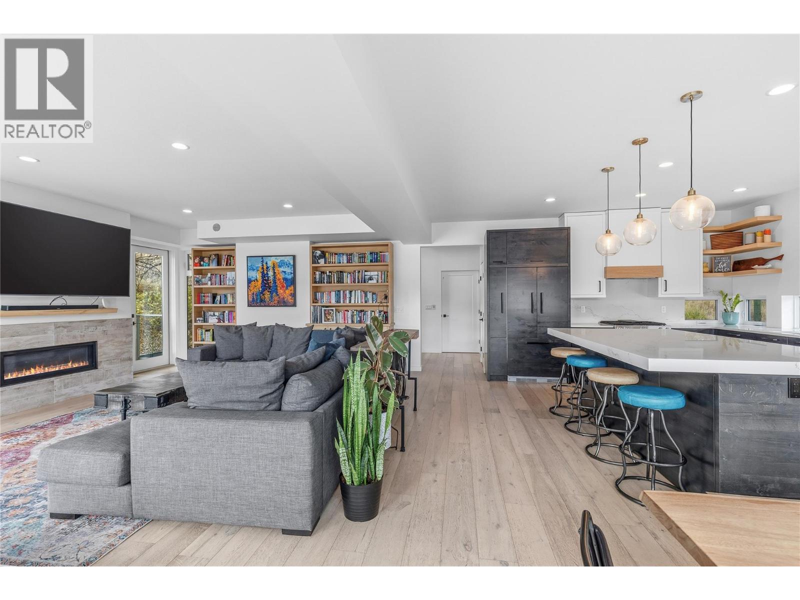 7305 Old Stamp Mill Road, Vernon, British Columbia  V1H 1N2 - Photo 12 - 10367186