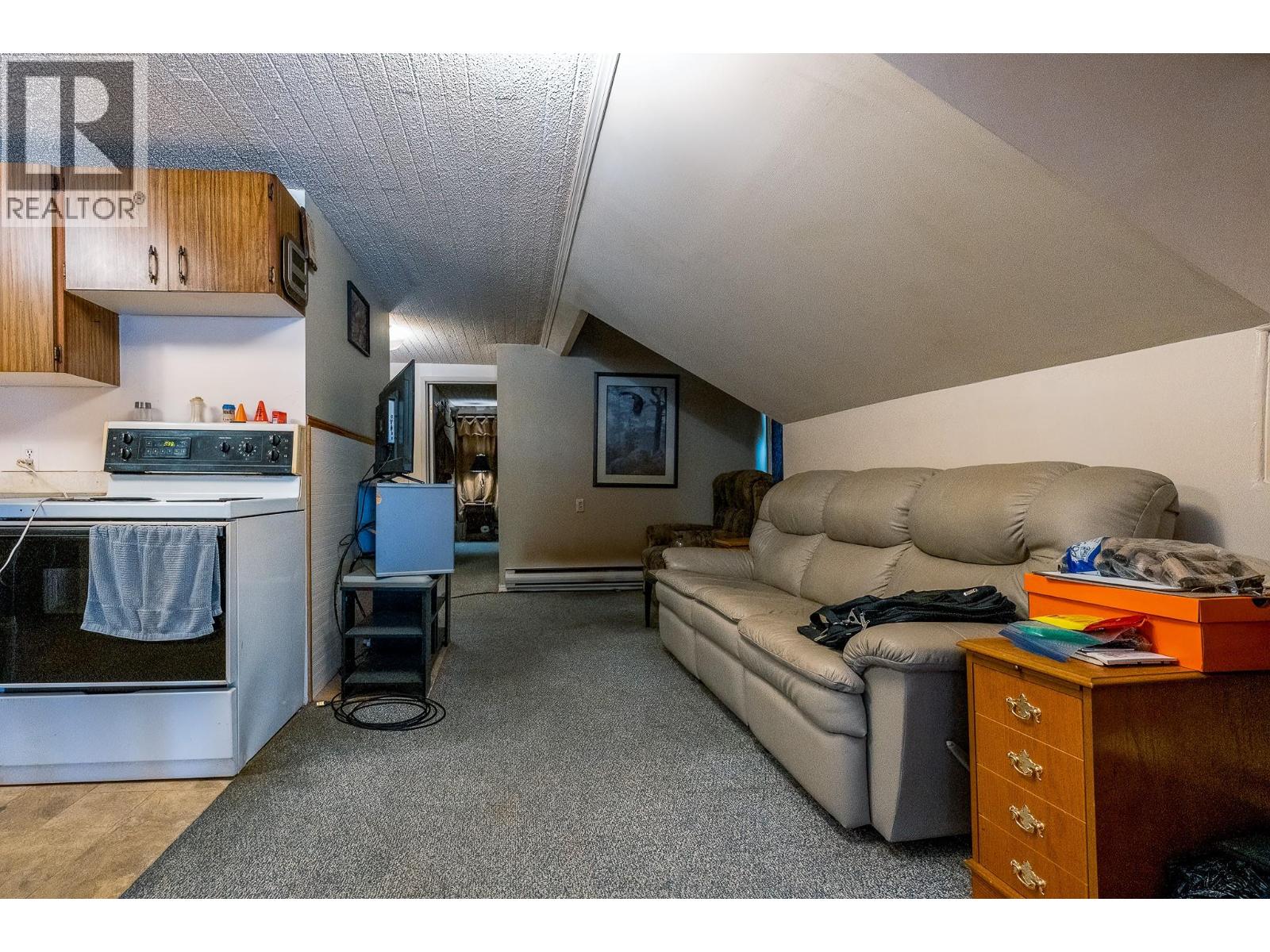 792 Rossland Avenue, Trail, British Columbia  V1R 3N3 - Photo 55 - 10367132